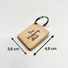 Laden Sie das Bild in den Galerie-Viewer, Holz Schlüsselanhänger - Ahorn massiv - eckige Formen