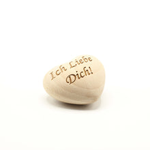 Laden Sie das Bild in den Galerie-Viewer, Holz Handschmeichler - Eiche geölt - mit Lasergravur