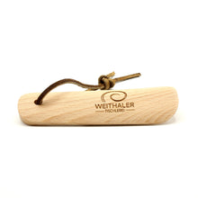 Laden Sie das Bild in den Galerie-Viewer, Holz Schuhlöffel - Buche geölt - 12 cm - mit Lederband