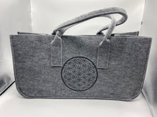 Laden Sie das Bild in den Galerie-Viewer, Filztasche
